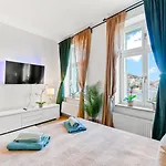 Apartment Brassovia Hideaway *