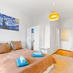 Brassovia Hideaway
