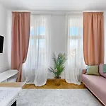 Apartment Brassovia Hideaway *