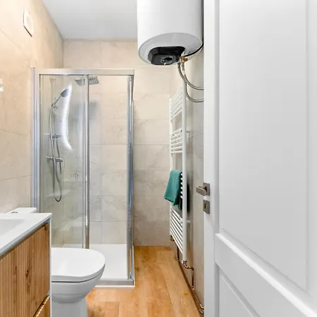 Brassovia Hideaway Apartment *