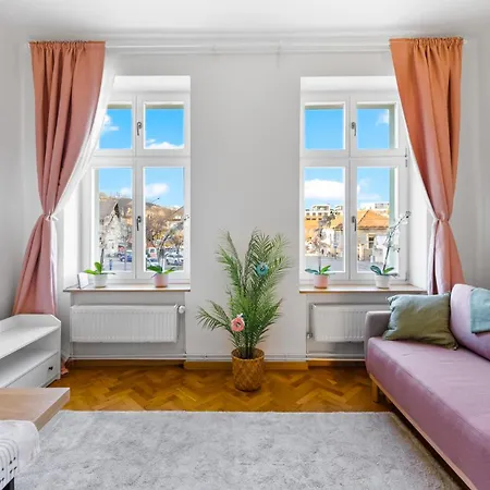Apartment Brassovia Hideaway *