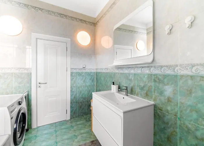 Brassovia Hideaway Apartament *